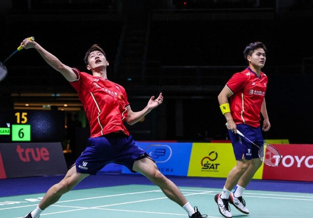 两队都在首 两队都在首